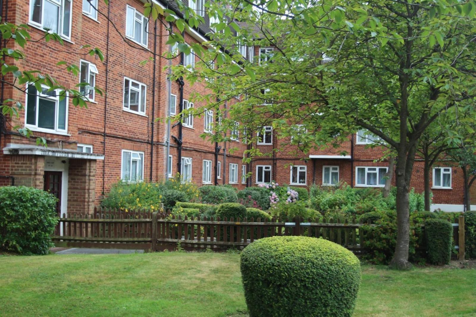 Wonderful Apartment In Wembley London Exteriör bild